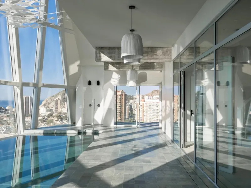 Last luxury apartments on the first line of Poniente beach