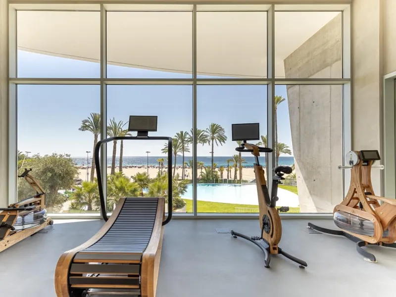 Last luxury apartments on the first line of Poniente beach