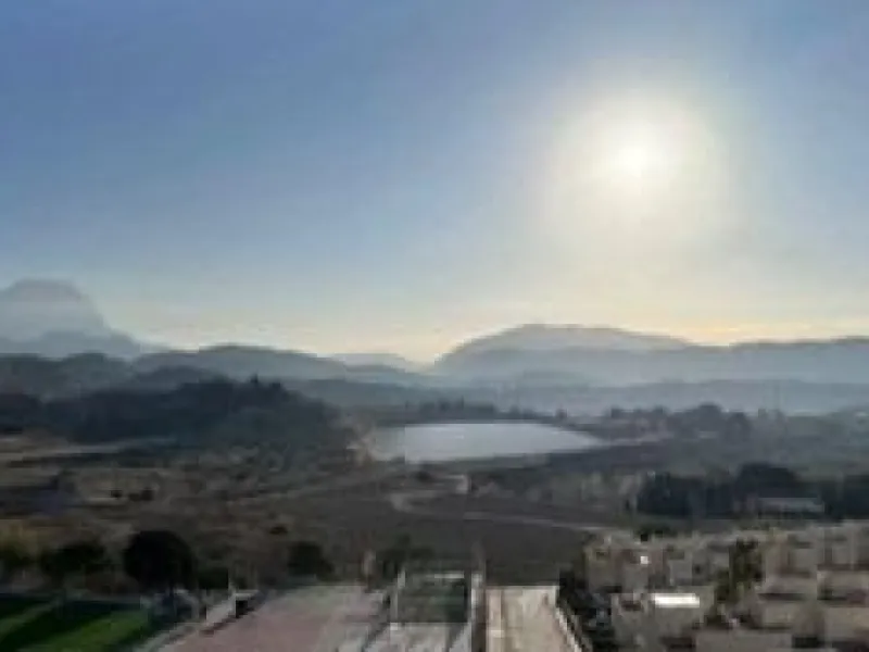 Newly built apartments with views of the Alicante mountains