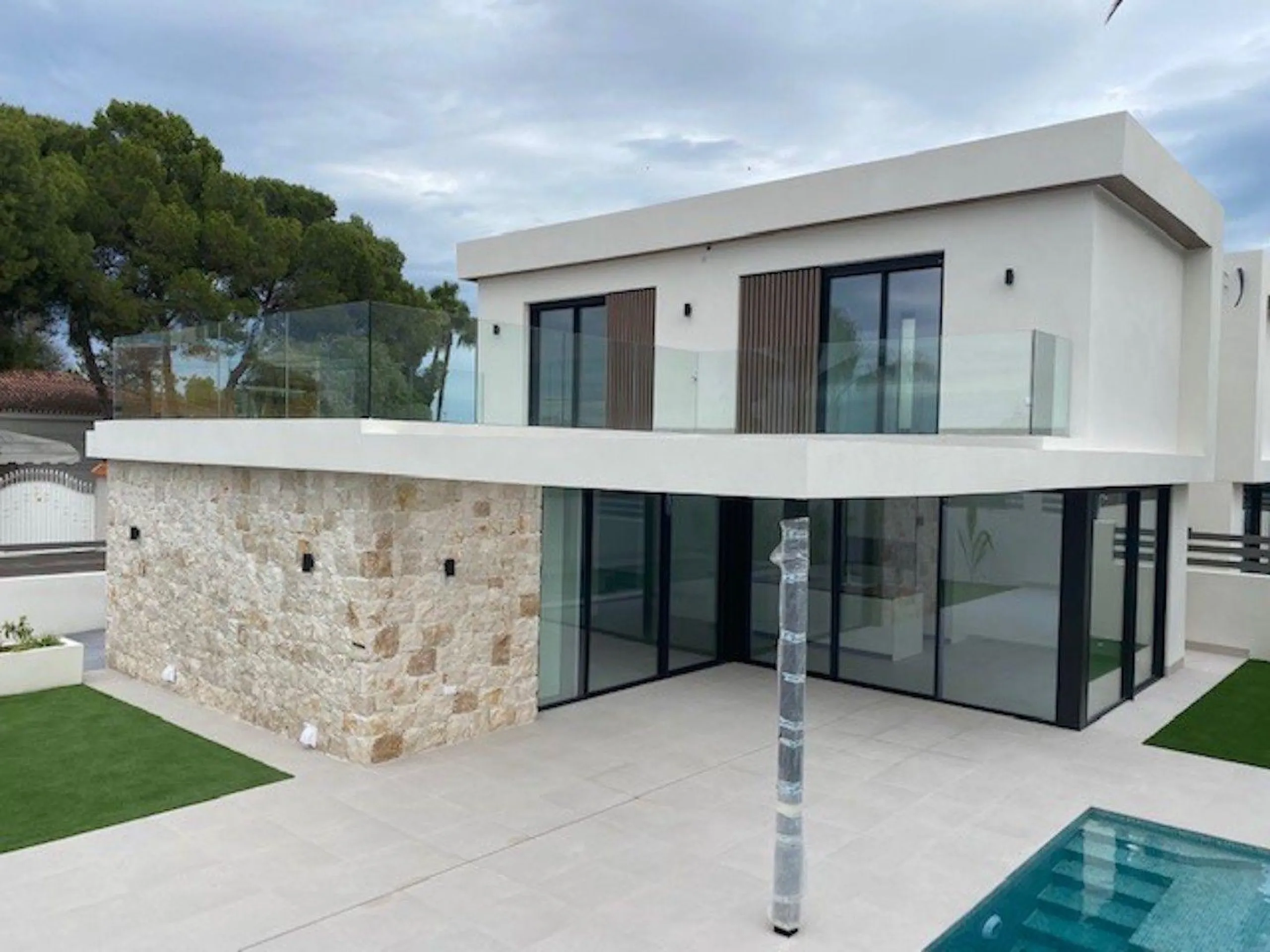 VILLAS DE LUJO EN MONTEZENIA
