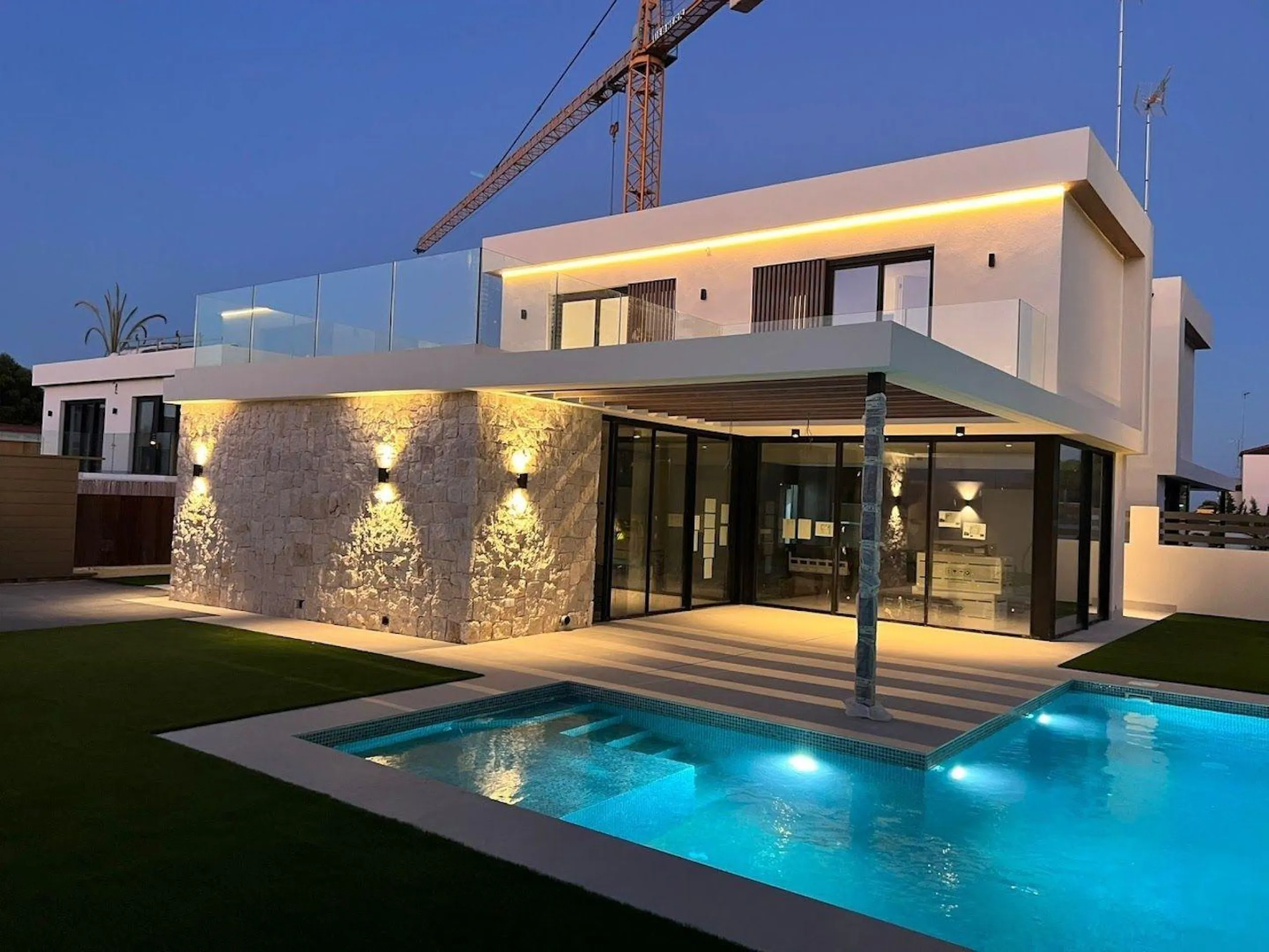 VILLAS DE LUJO EN MONTEZENIA