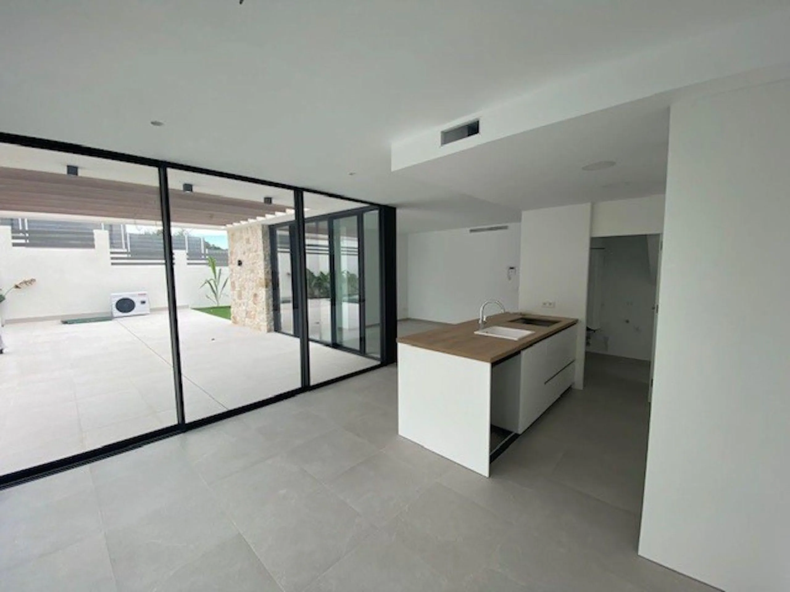 VILLAS DE LUJO EN MONTEZENIA