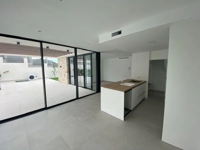 VILLAS DE LUJO EN MONTEZENIA