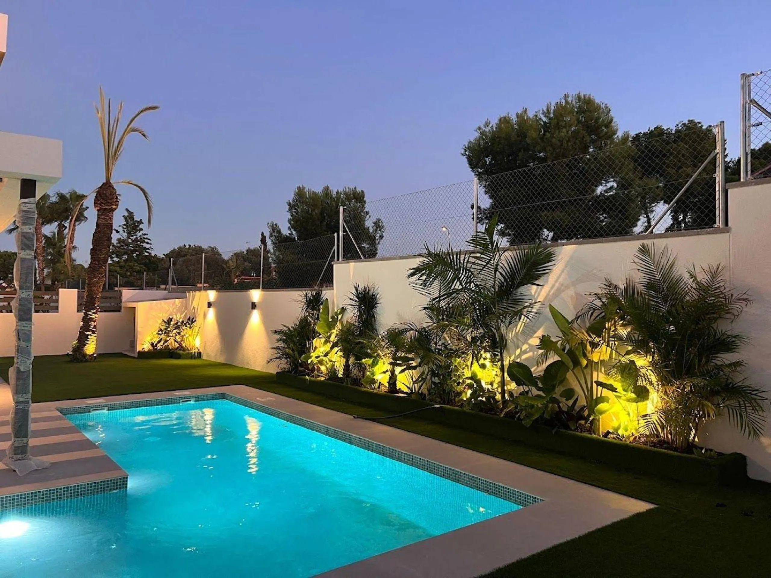 VILLAS DE LUJO EN MONTEZENIA
