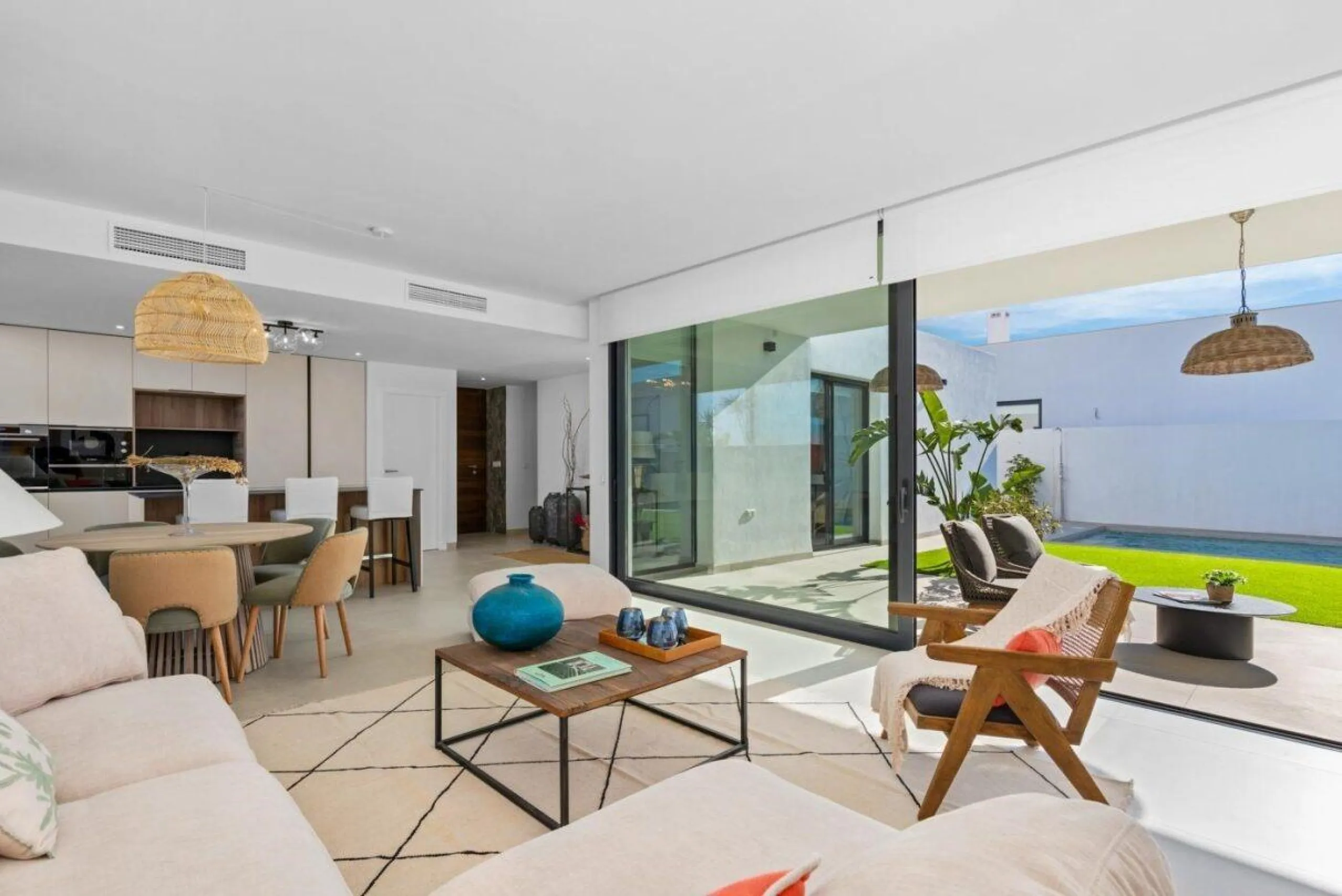 Luxury Villa with sea views and own pool in Mar de Cristal
