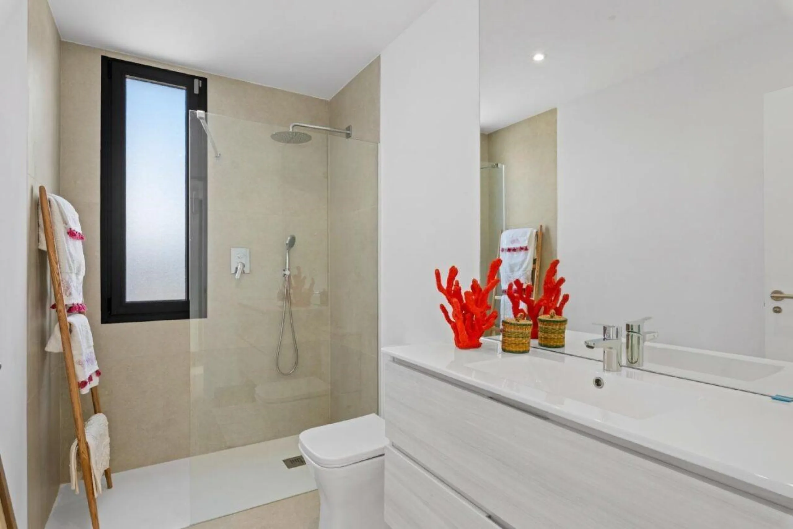 Luxury Villa with sea views and own pool in Mar de Cristal