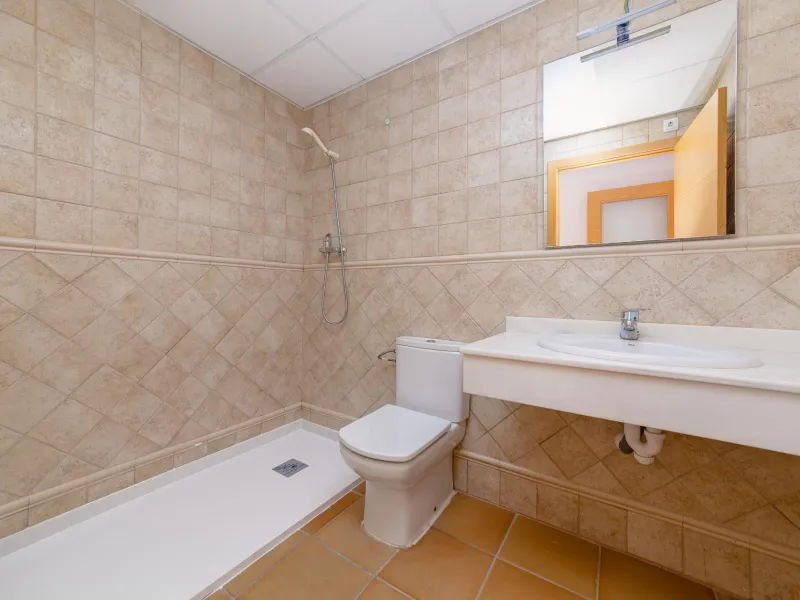 Beautiful apartment with large terrace, 2 bedrooms, 2 bathrooms at 500m from Archena spa and mountain views