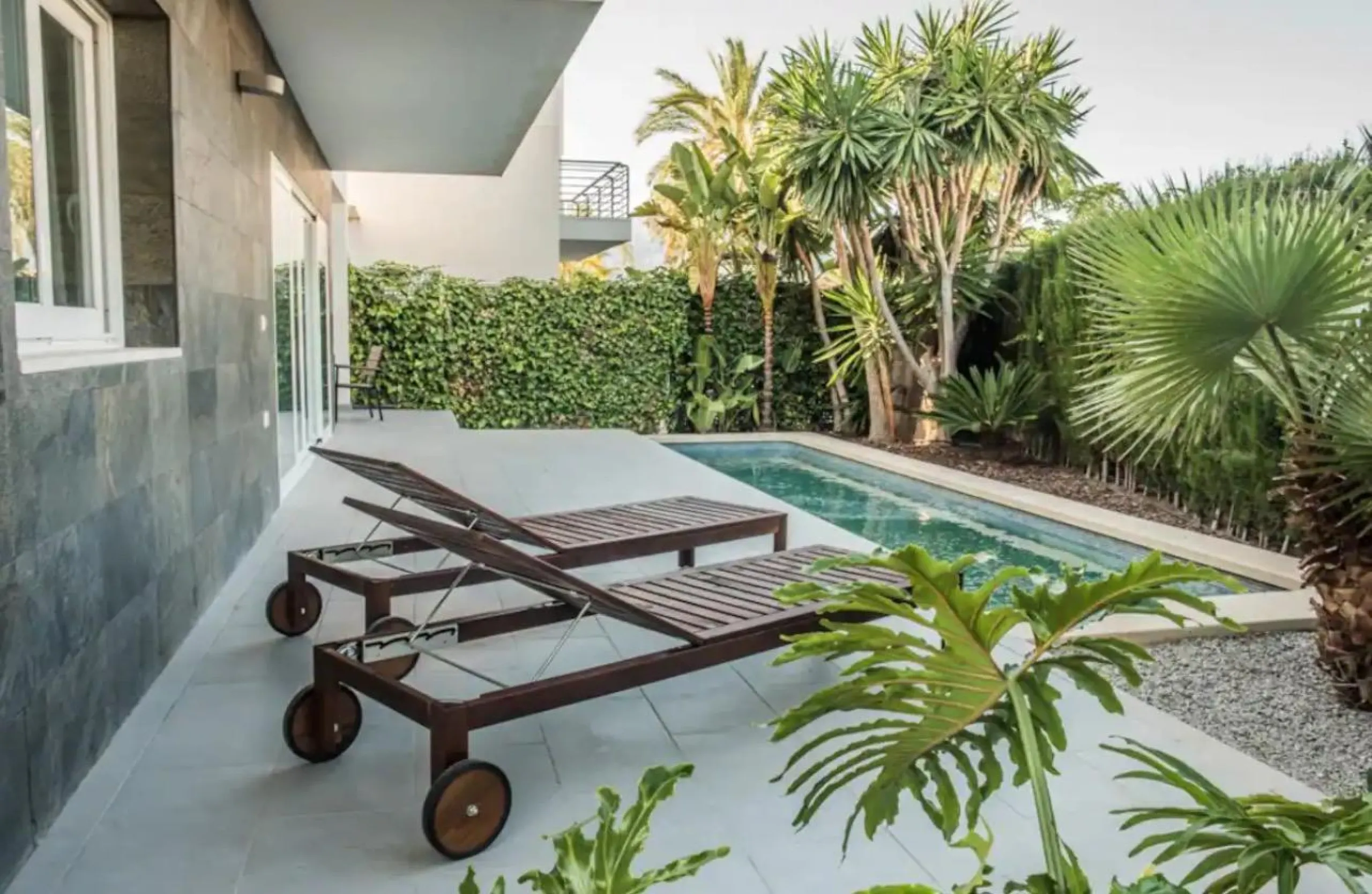 VILLA DE LUJO EN EL CENTRO DE ALBIR