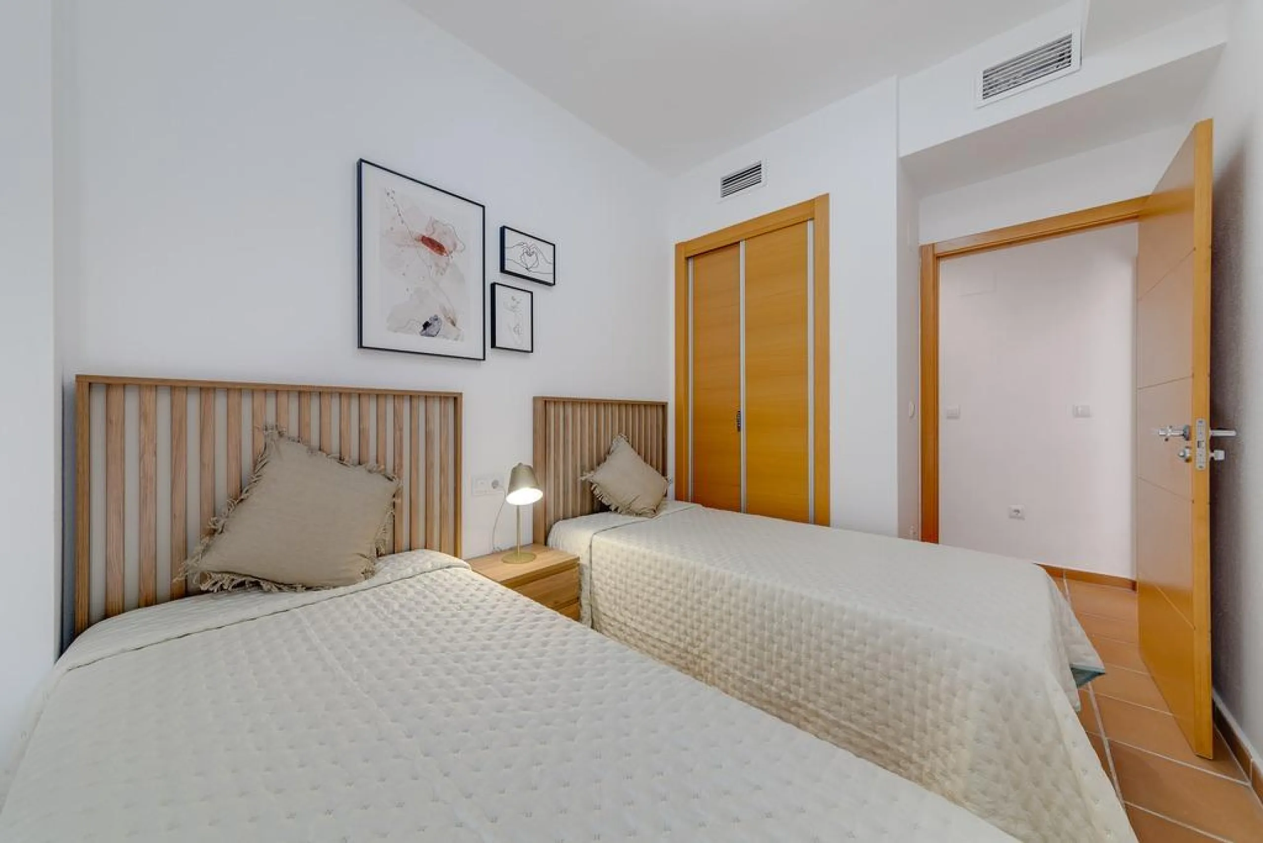 ATTIC 2 BEDROOMS 2 BATHROOMS WITH GARAGE AND STORAGE SWIMMING POOLS SAUNA JACUZZI AND GYM 5 MINUTES FROM ARCHENA SPA
