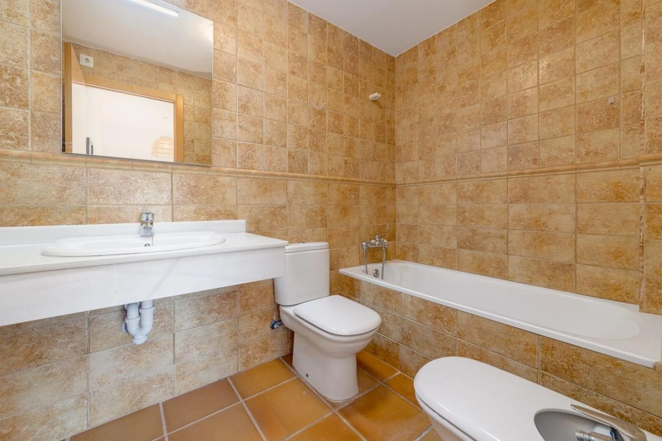 ATTIC 2 BEDROOMS 2 BATHROOMS WITH GARAGE AND STORAGE SWIMMING POOLS SAUNA JACUZZI AND GYM 5 MINUTES FROM ARCHENA SPA