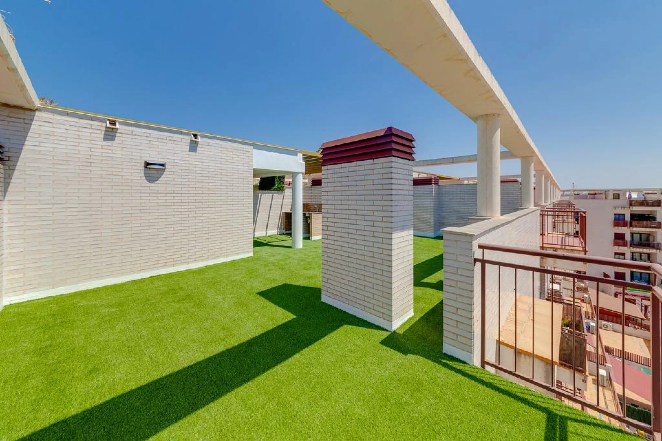ATTIC 2 BEDROOMS 2 BATHROOMS WITH GARAGE AND STORAGE SWIMMING POOLS SAUNA JACUZZI AND GYM 5 MINUTES FROM ARCHENA SPA