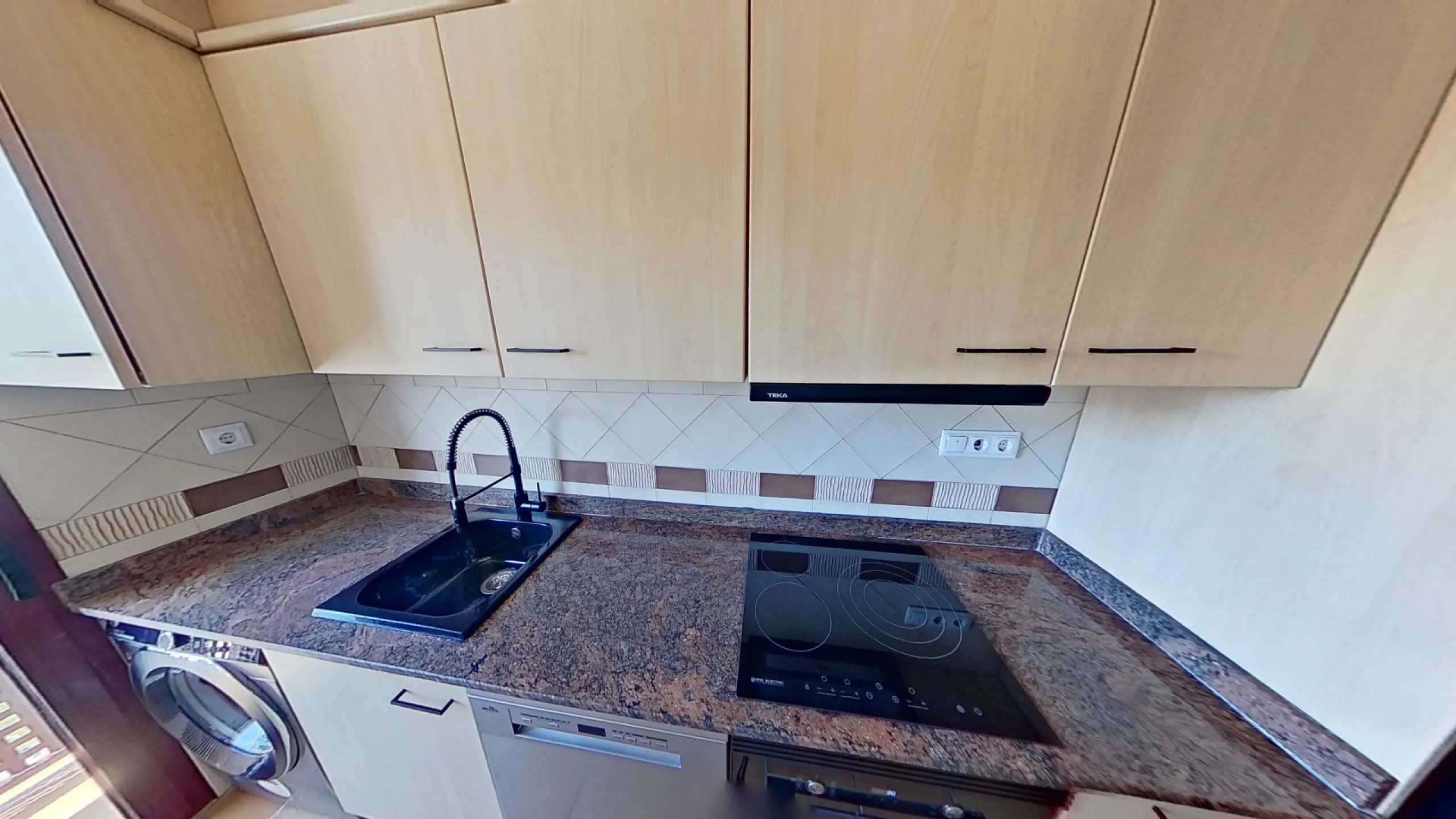 ATTIC 2 BEDROOMS 2 BATHROOMS WITH GARAGE AND STORAGE SWIMMING POOLS SAUNA JACUZZI AND GYM 5 MINUTES FROM ARCHENA SPA