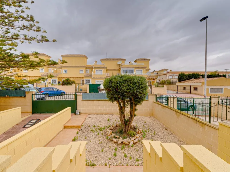 Large corner semi-detached house with sea views,