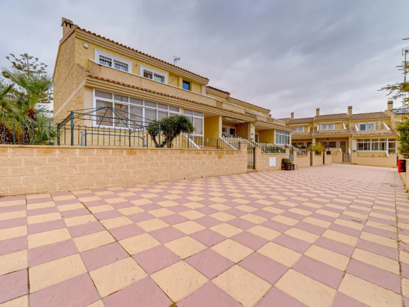 Large corner semi-detached house with sea views,
