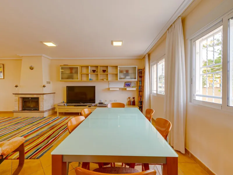 Large corner semi-detached house with sea views,