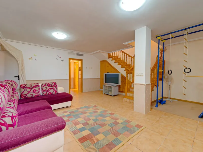 Large corner semi-detached house with sea views,