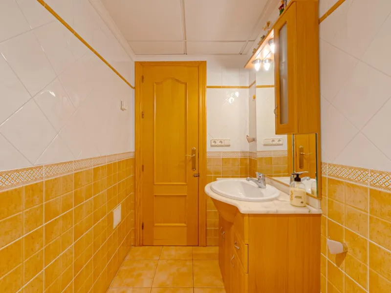 Large corner semi-detached house with sea views,