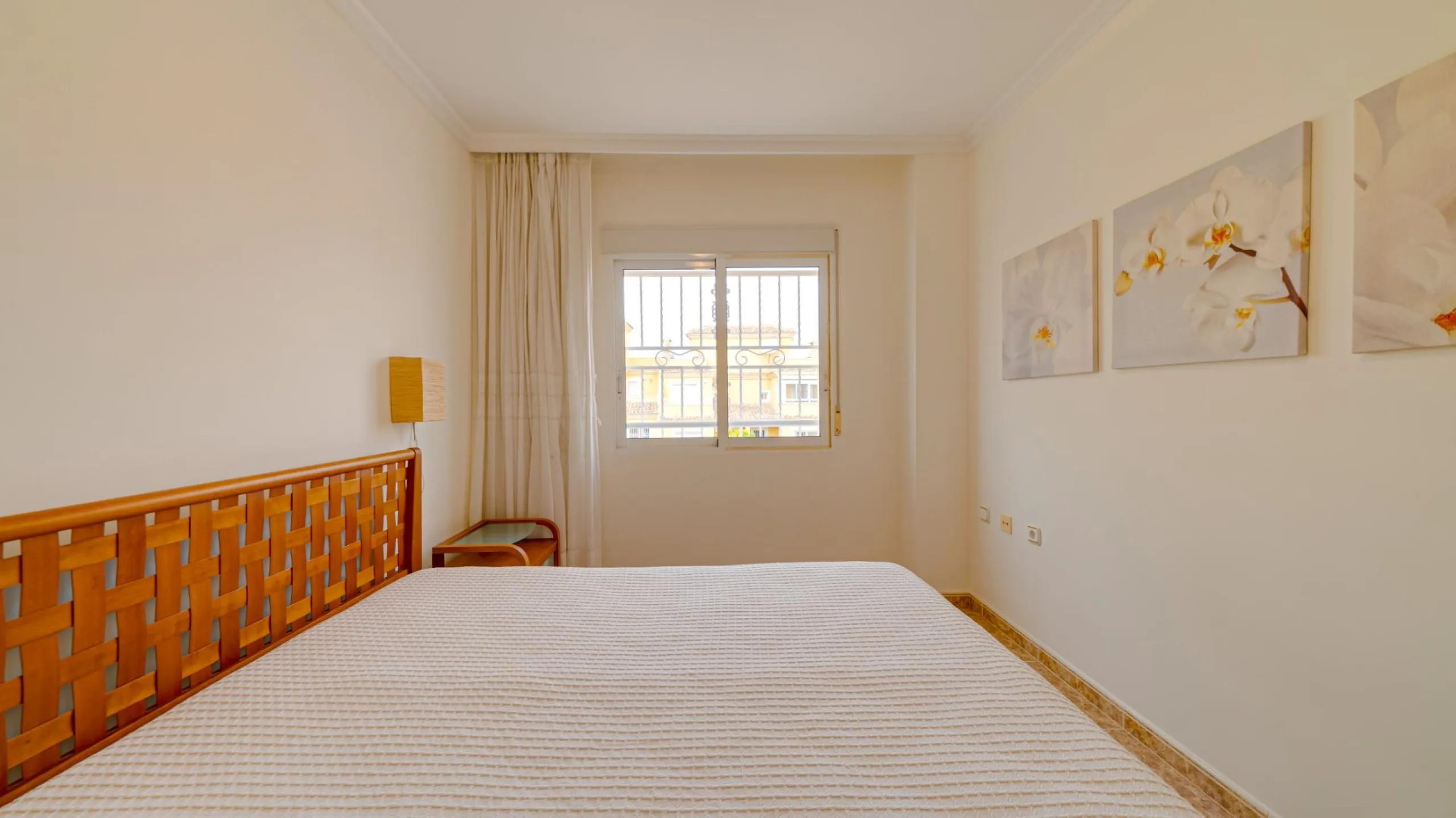 Large corner semi-detached house with sea views,