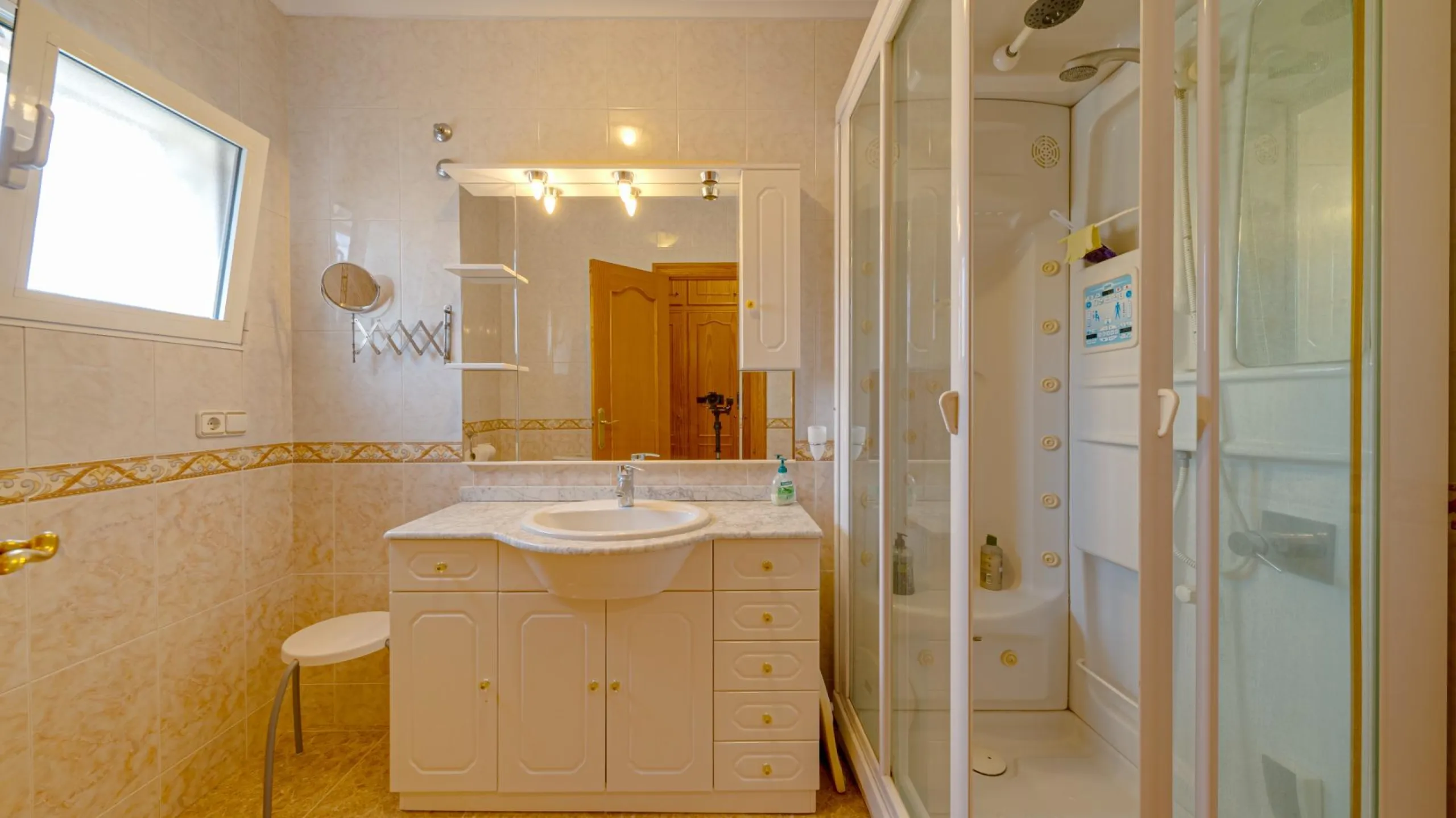 Large corner semi-detached house with sea views,