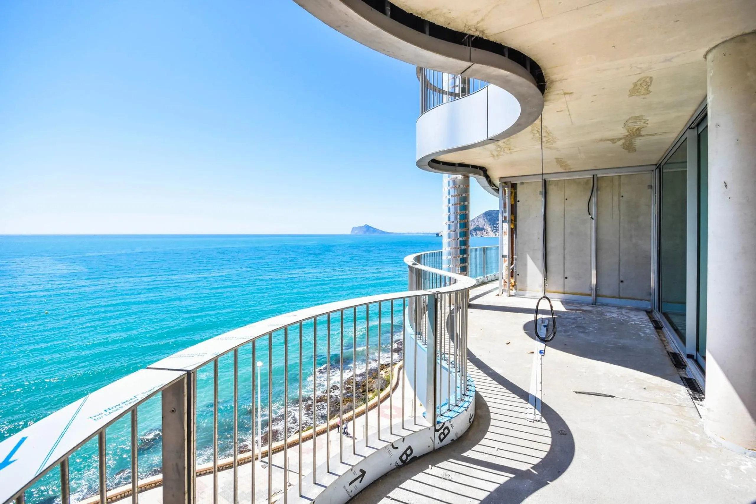 Homes with modern design and high technology on the front line