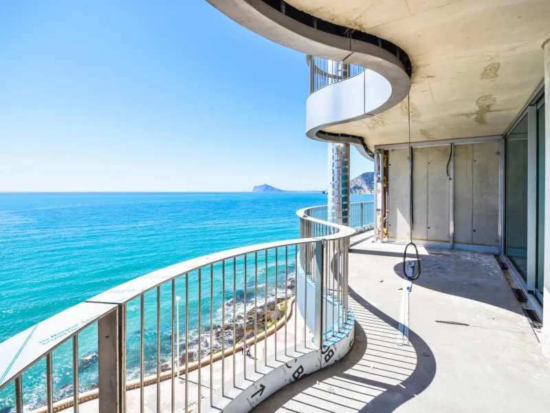 Homes with modern design and high technology on the front line