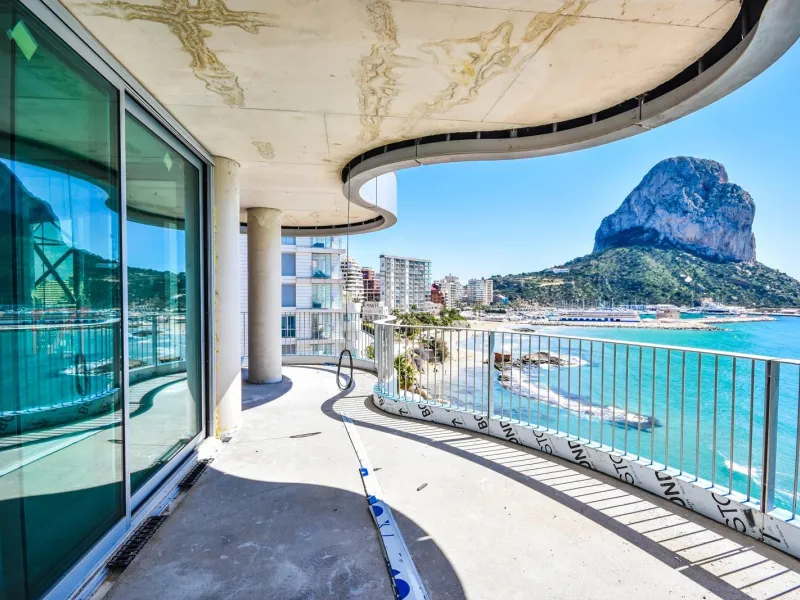 Homes with modern design and high technology on the front line