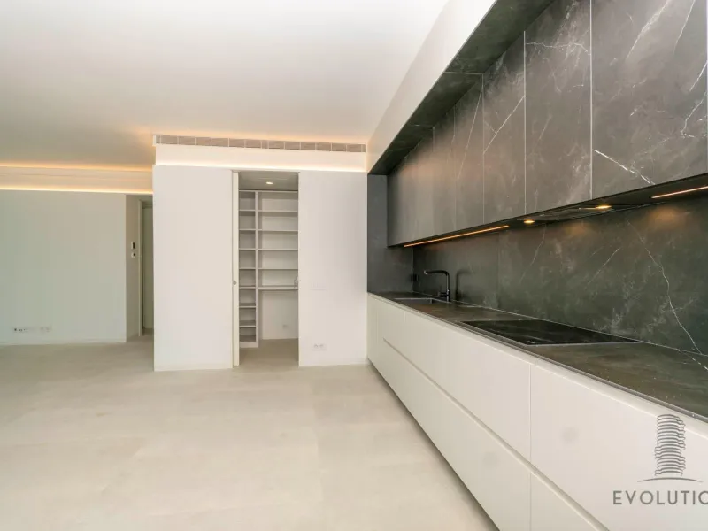 Homes with modern design and high technology on the front line