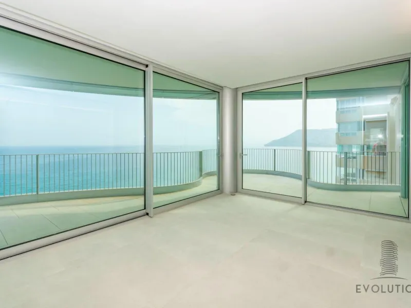 Homes with modern design and high technology on the front line
