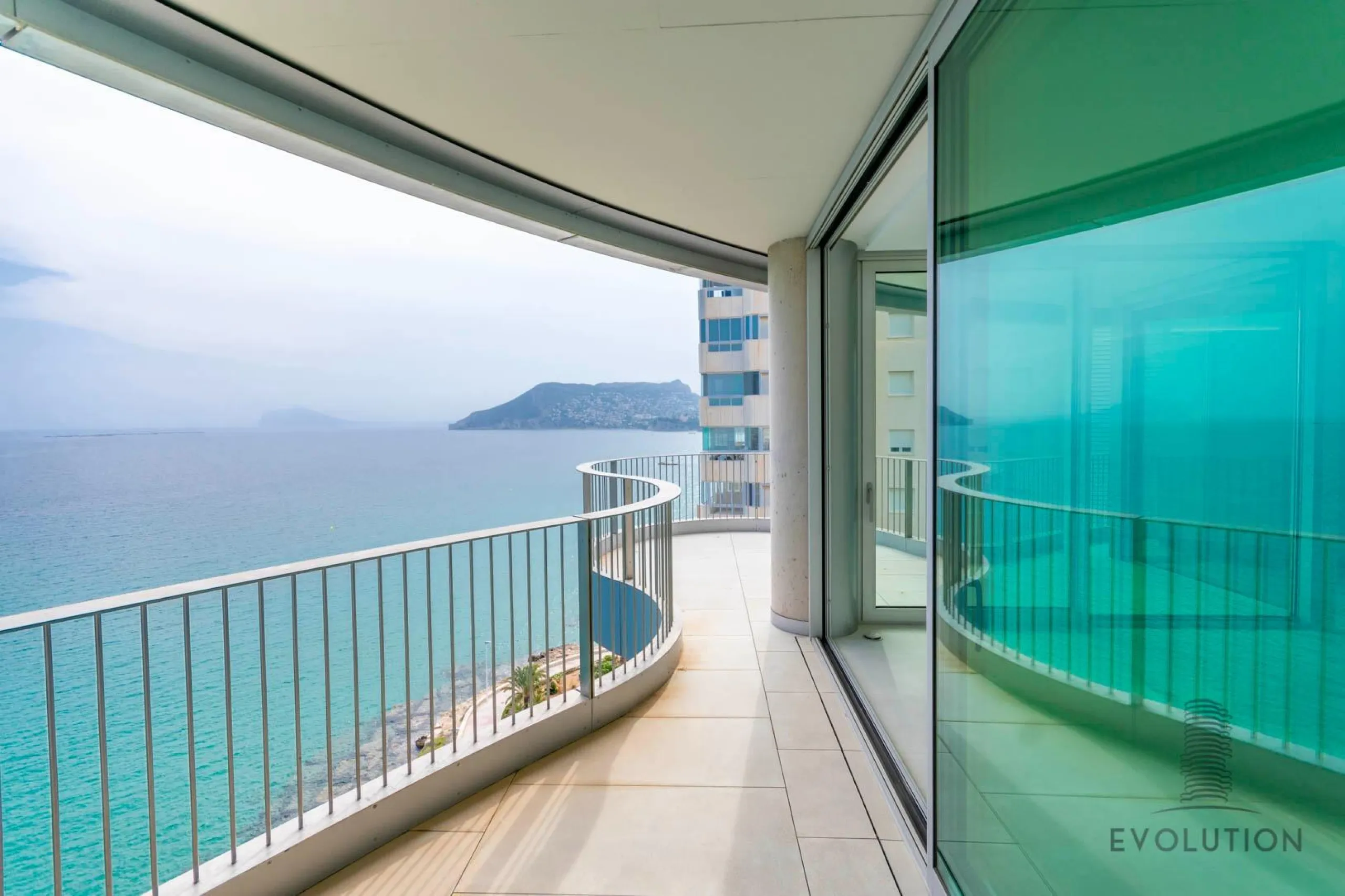 Homes with modern design and high technology on the front line