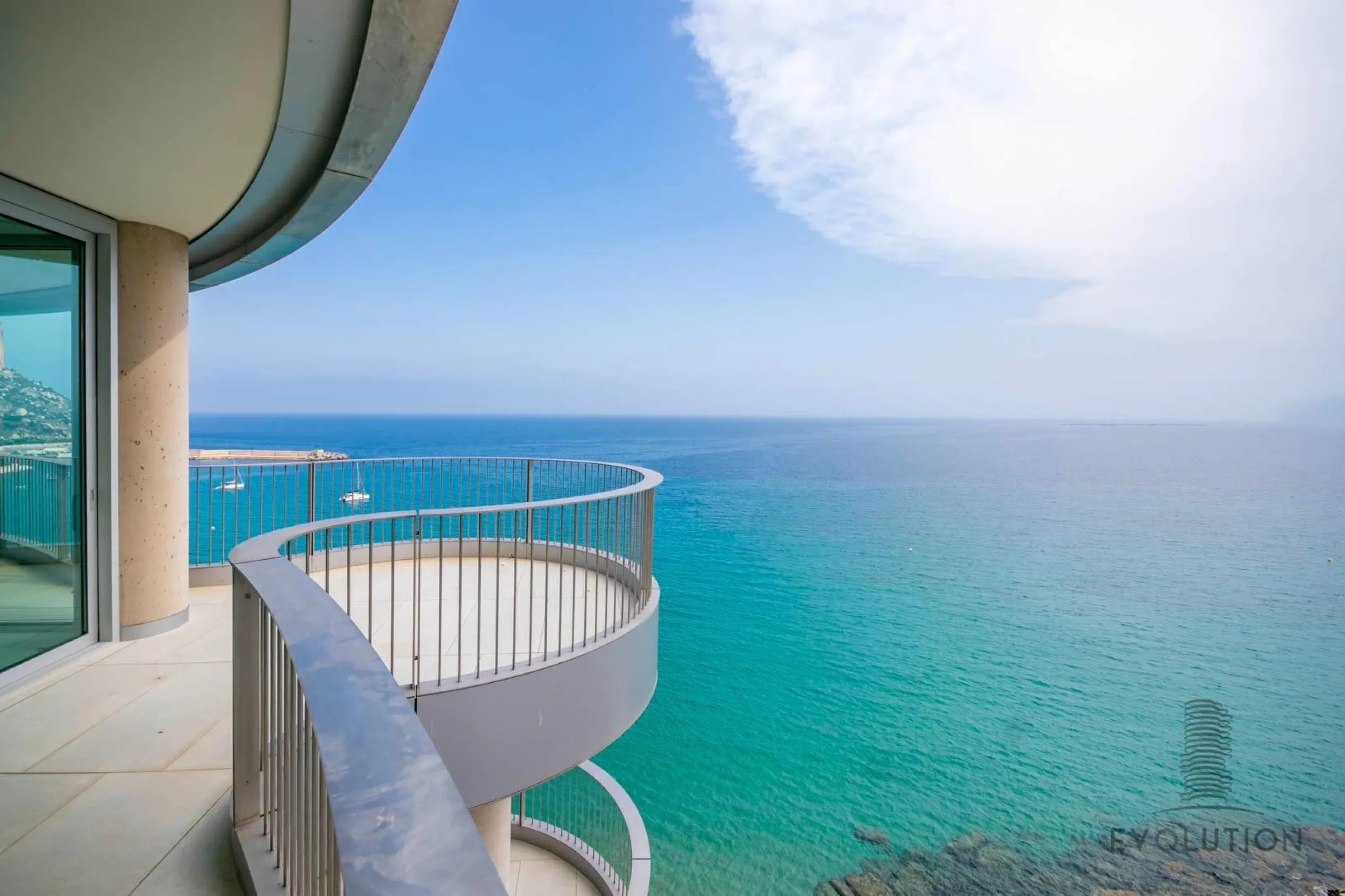 Homes with modern design and high technology on the front line