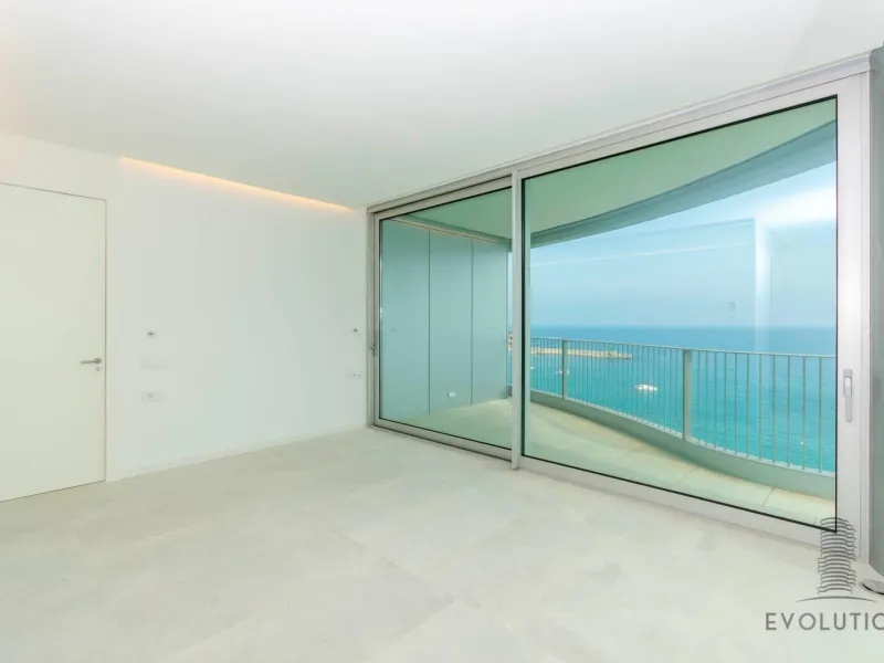 Homes with modern design and high technology on the front line