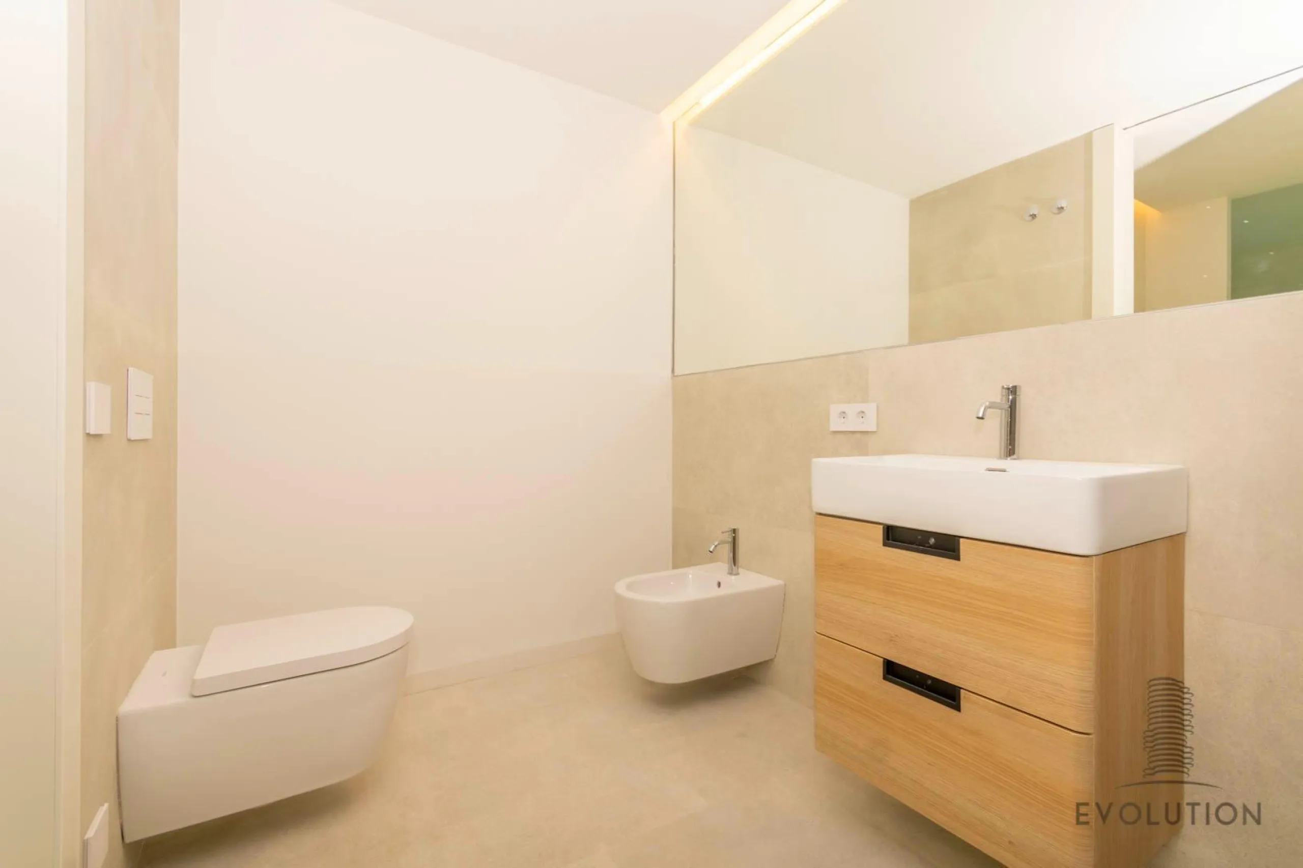 Homes with modern design and high technology on the front line