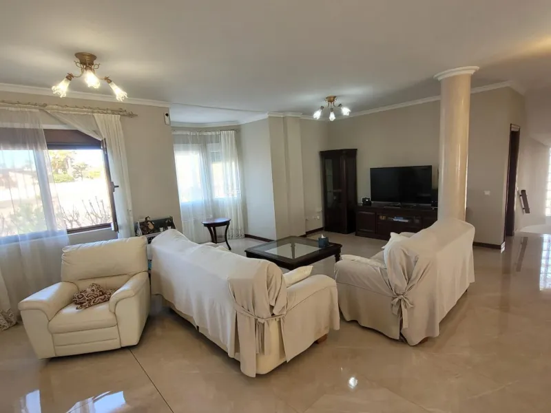 Luxury Villa in Ciudad Quesada with Stunning Clear Views