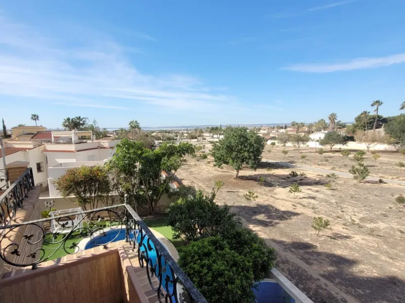 Luxury Villa in Ciudad Quesada with Stunning Clear Views