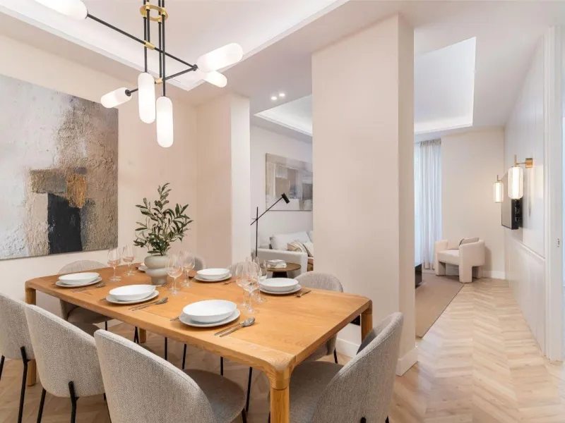 LUXURIOUS FULLY RENOVATED APARTMENT IN MADRID CENTER