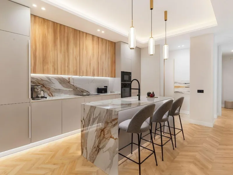 LUXURIOUS FULLY RENOVATED APARTMENT IN MADRID CENTER