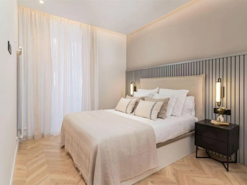 LUXURIOUS FULLY RENOVATED APARTMENT IN MADRID CENTER
