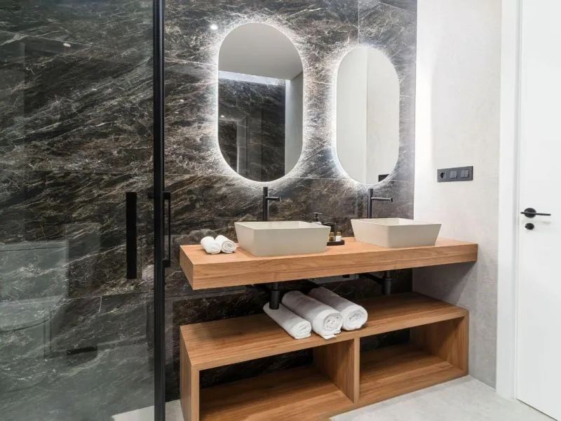 LUXURIOUS FULLY RENOVATED APARTMENT IN MADRID CENTER