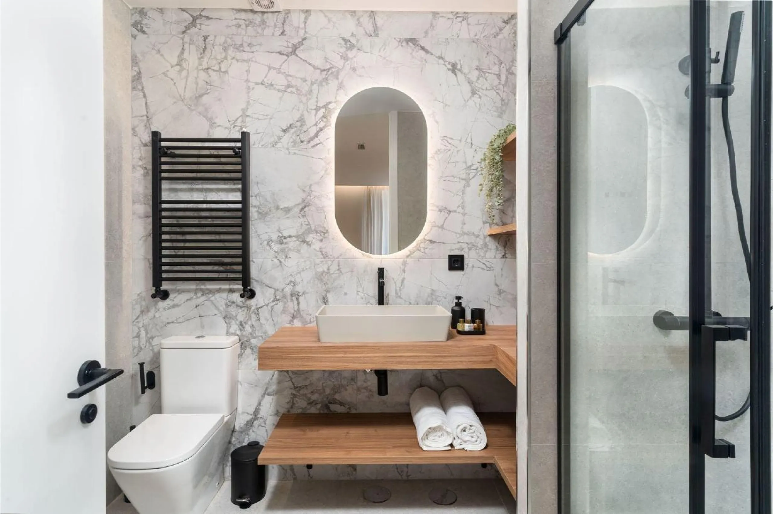 LUXURIOUS FULLY RENOVATED APARTMENT IN MADRID CENTER