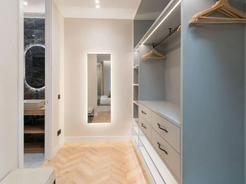 LUXURIOUS FULLY RENOVATED APARTMENT IN MADRID CENTER