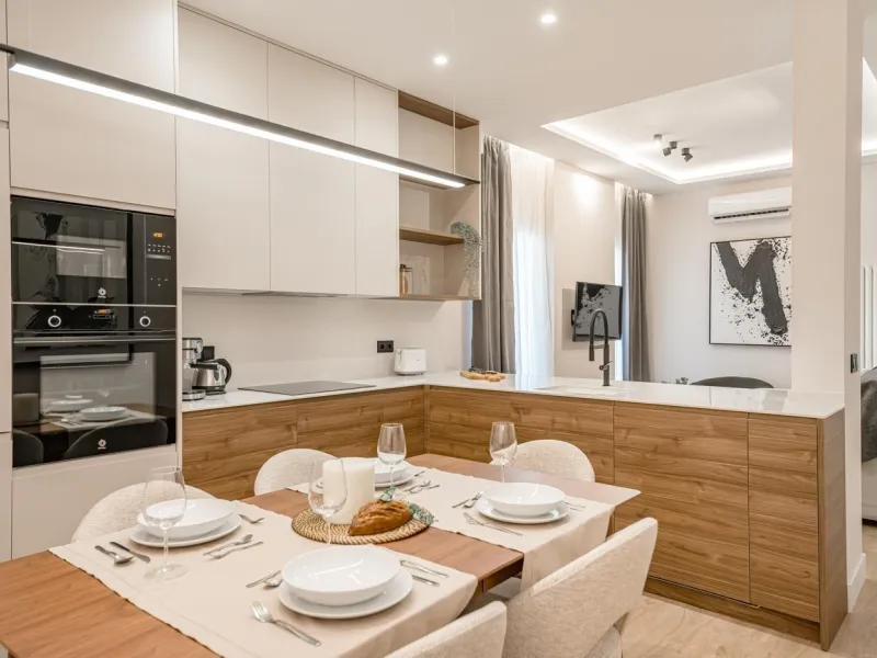 COMPLETELY RENOVATED HOUSING FOR SALE IN THE CENTRAL AREA, MADRID
