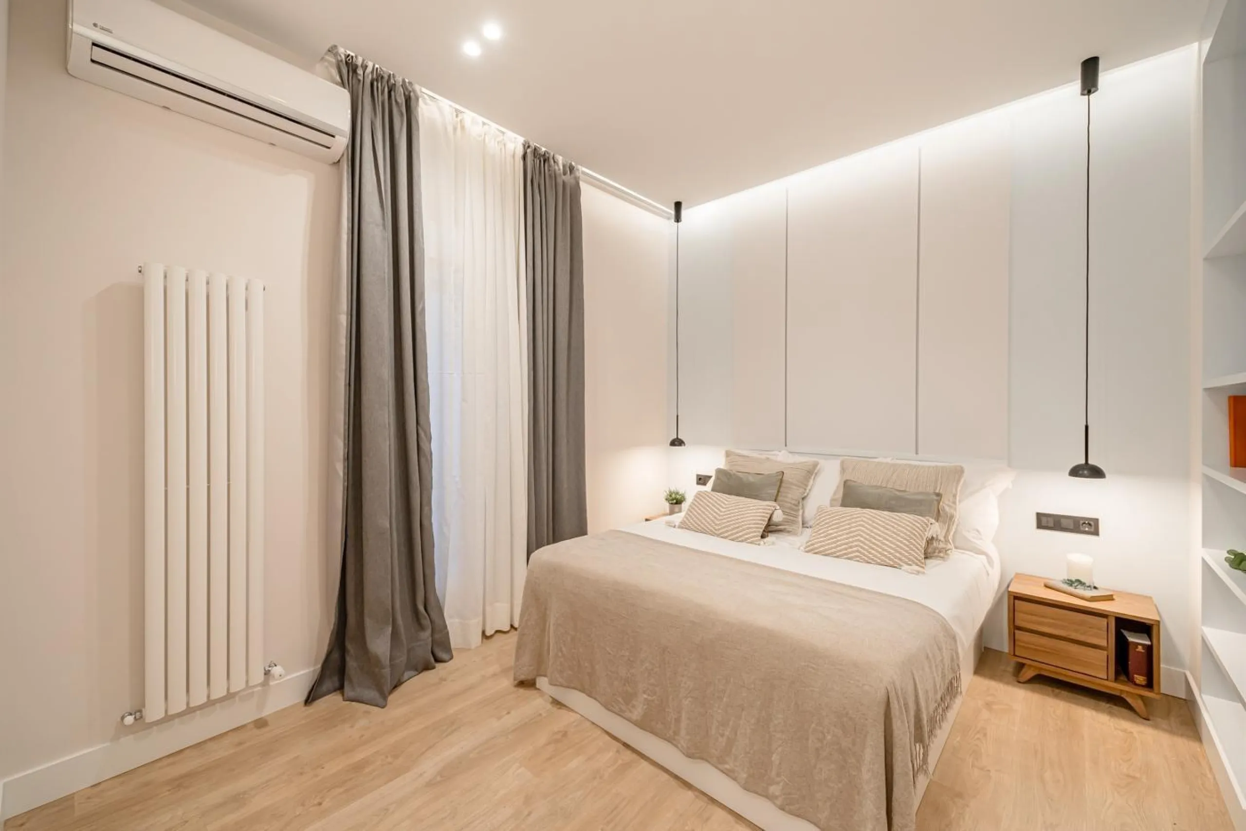 COMPLETELY RENOVATED HOUSING FOR SALE IN THE CENTRAL AREA, MADRID