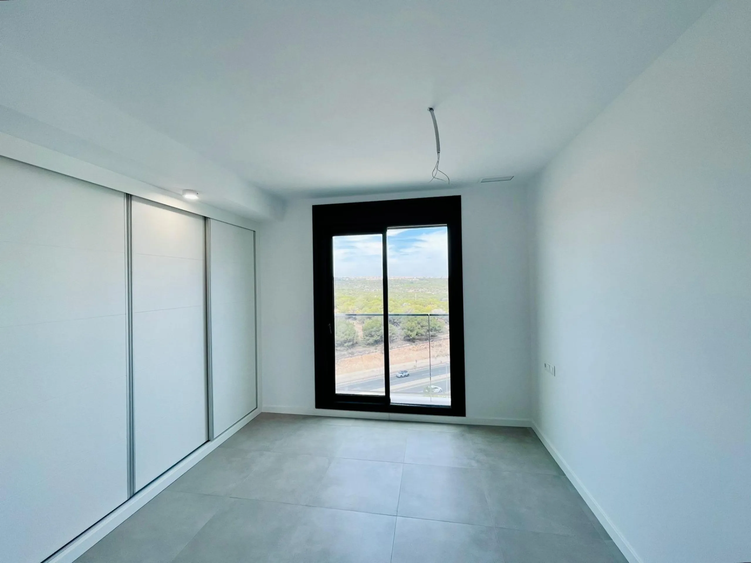 ¡ KEY READY ! Esplendido ático a estrenar en Sea Gardens con panorámica vista al mar !
