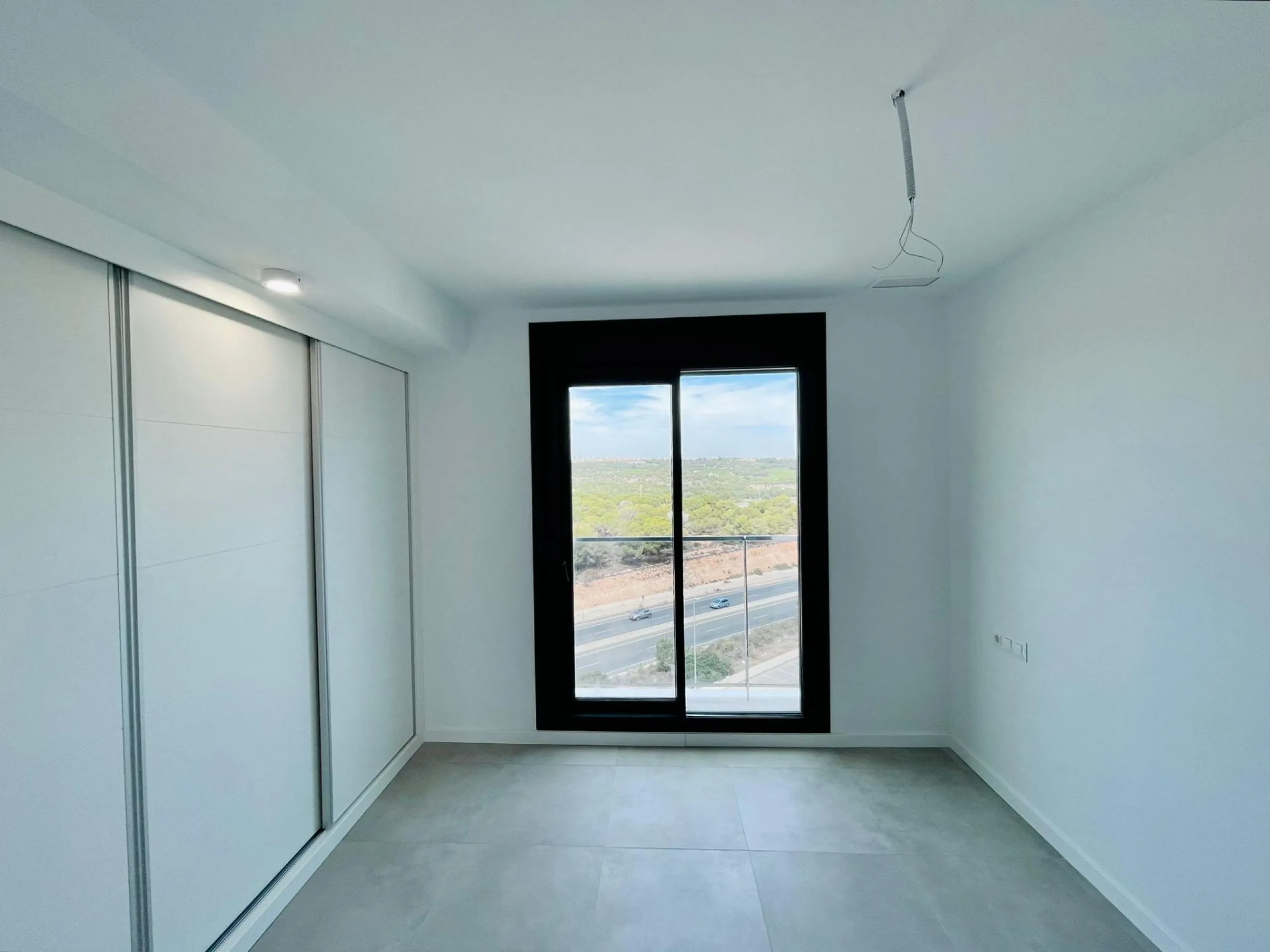 ¡ KEY READY ! Esplendido ático a estrenar en Sea Gardens con panorámica vista al mar !