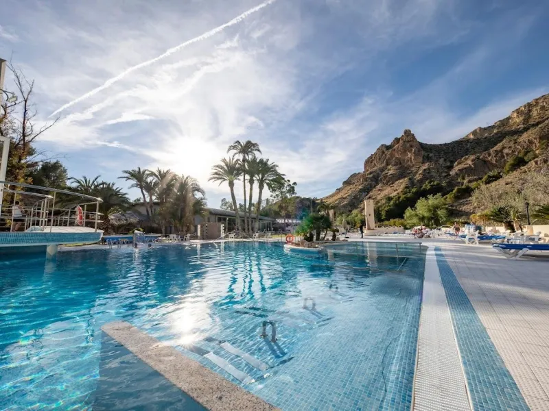 Apartment in Archena with unobstructed views of the spa, garage and storage room. Luxury common areas