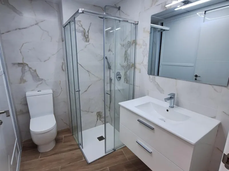 Piso de obra nueva en Villamartin con parking y piscina comunitaria