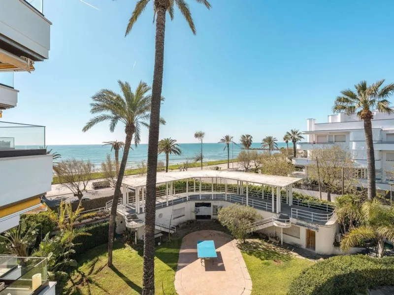 Seafront Apartment in Sitges