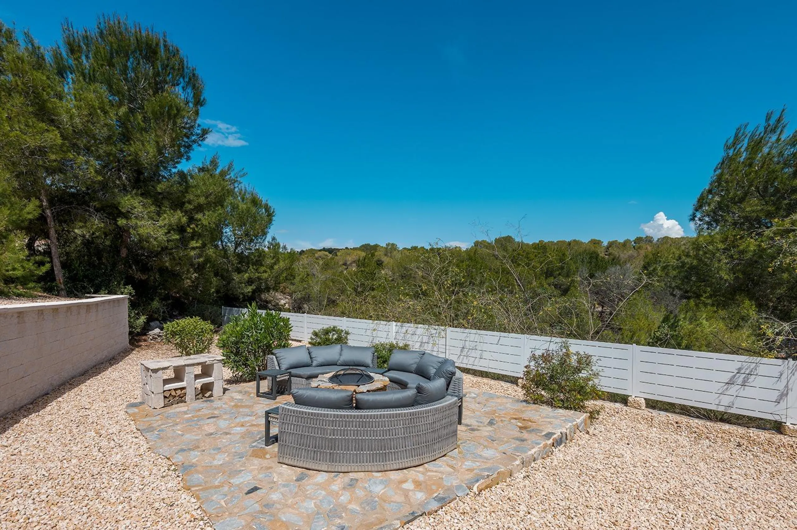 Dream villa in Las Colinas Golf with 1700 m2 plot