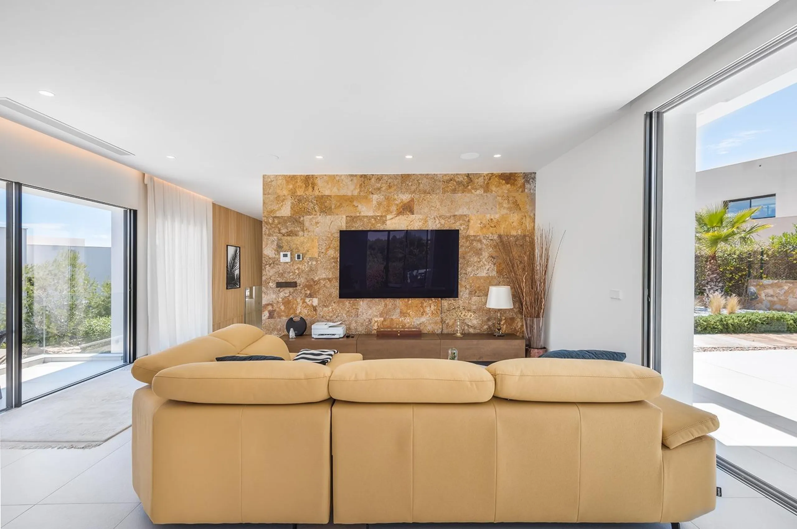 Dream villa in Las Colinas Golf with 1700 m2 plot