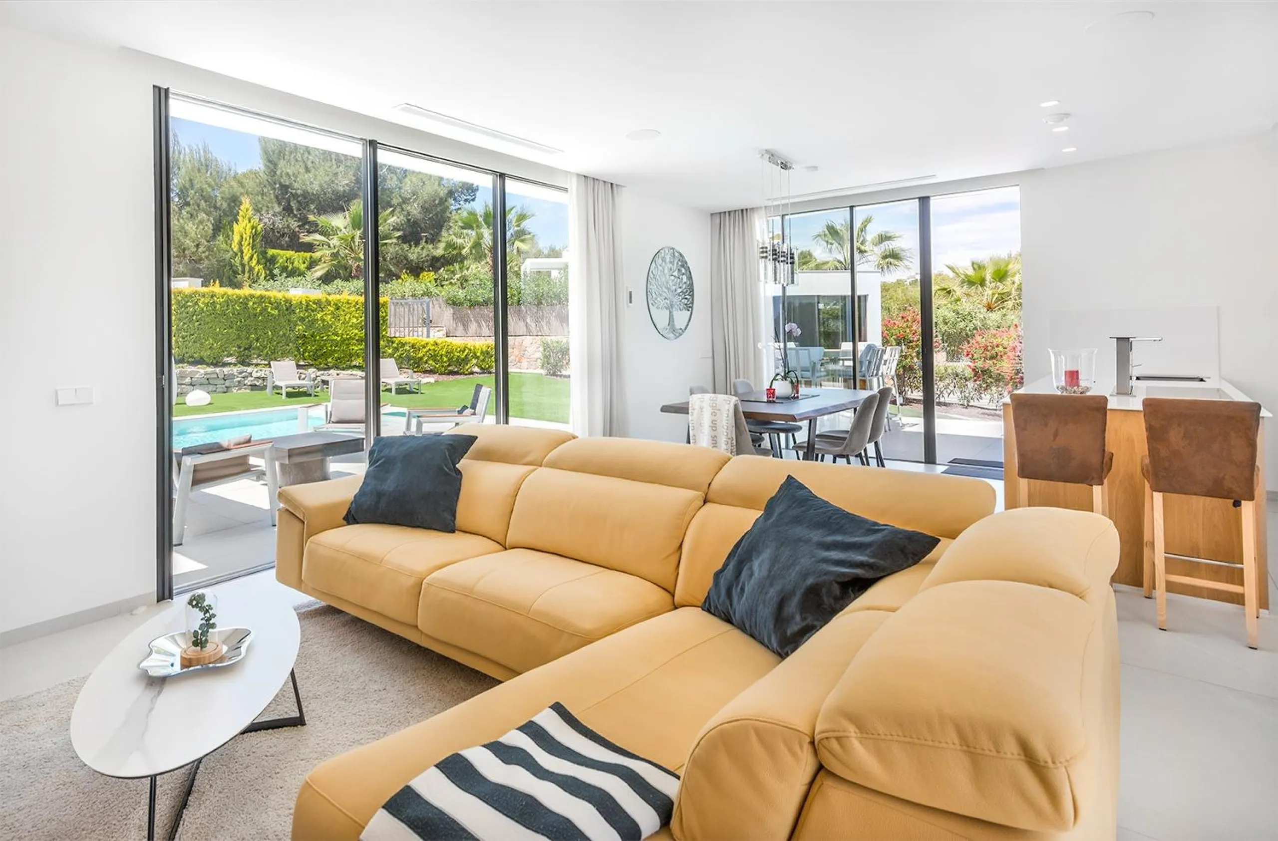 Dream villa in Las Colinas Golf with 1700 m2 plot